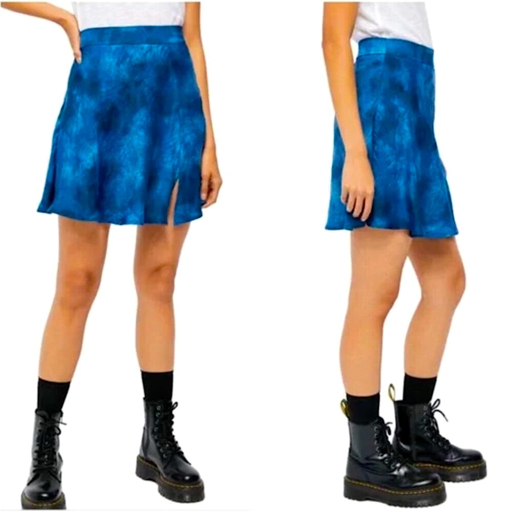 NWOT Free People Sz 2 Mini ‘Martine’ Flirt Skirt in Blue Tie-Dye - Picture 3 of 9